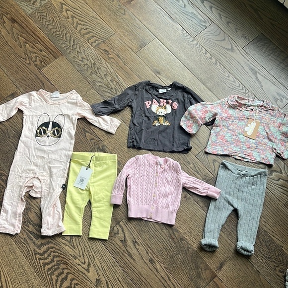Bloomingdale’s baby bundle 6-12 months range of tops leggings bottoms sweater - Picture 1 of 2